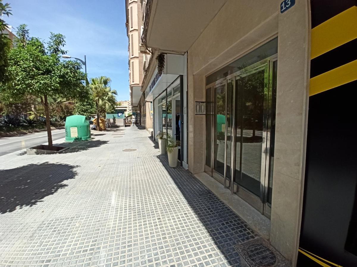 Holidays2Malaga Salitre 3 Bedroom Up To 7 People High Speed Wifi Luaran gambar